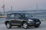 Toyota RAV4 2005 года